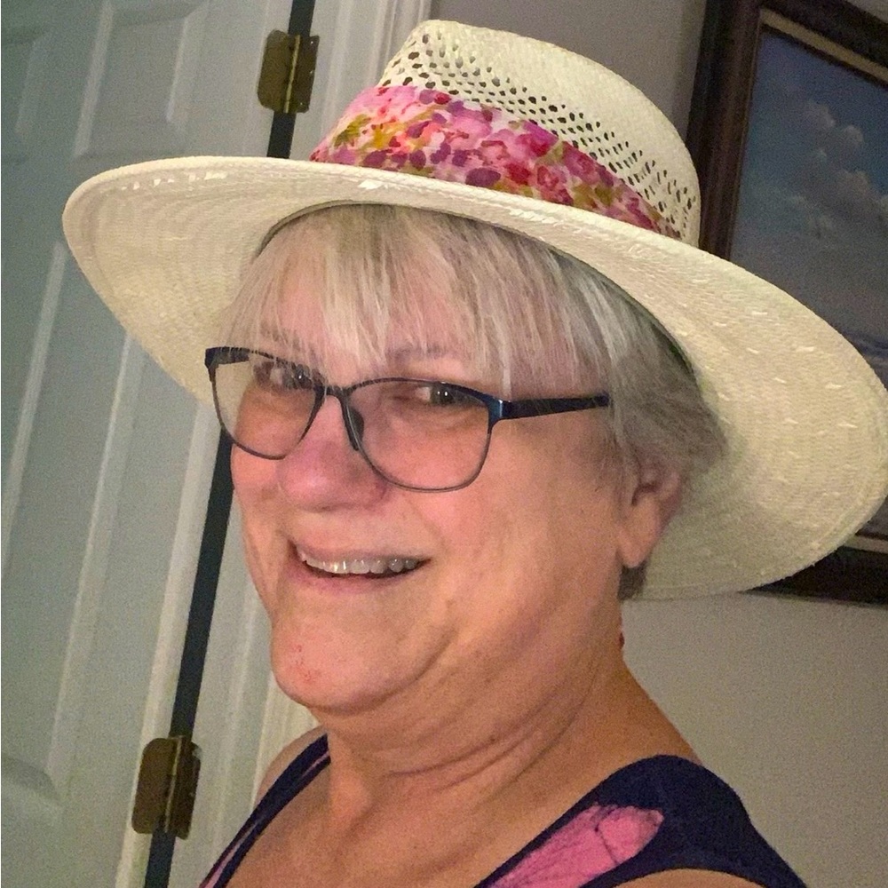 Meet your Posher, Mary Ellen